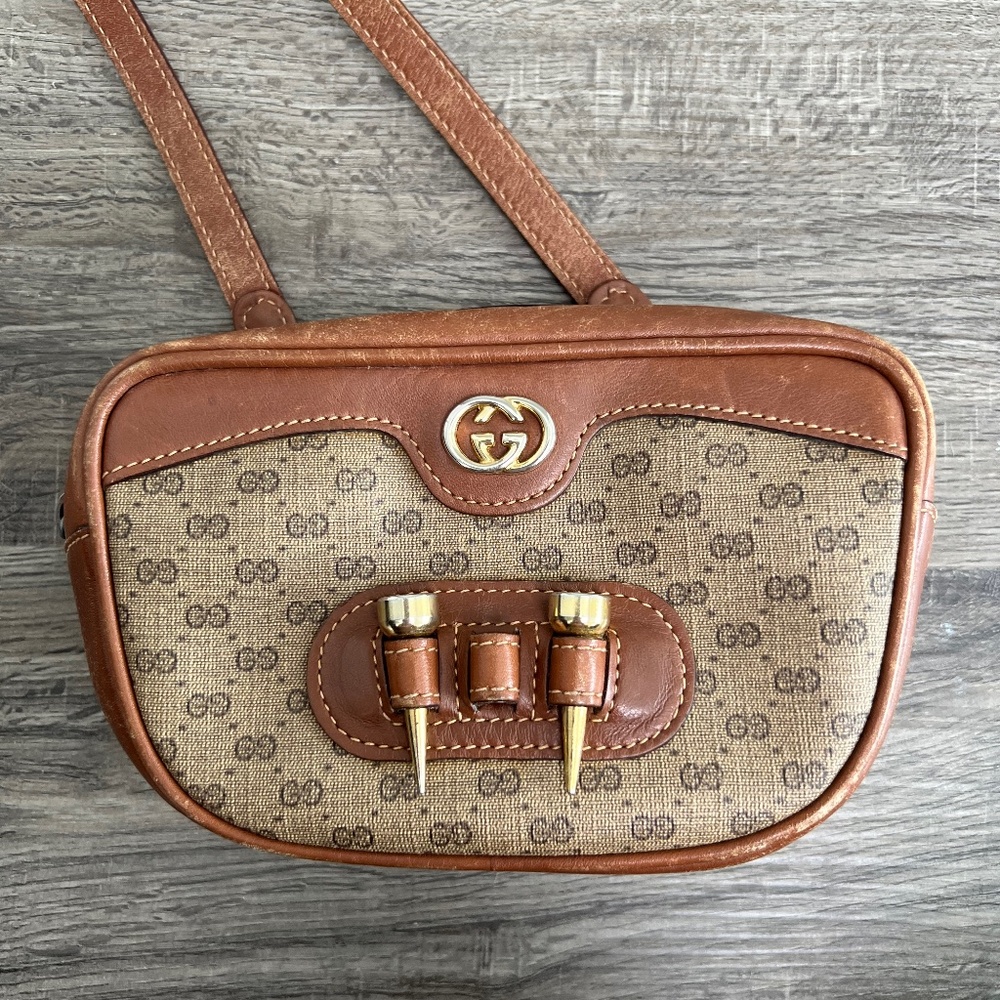 Authentic Vintage GUCCI GG Supreme Canvas Crossbody Bag